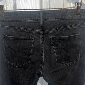 Levi's Womens 711 Sz 29 Skinny Jeans - Distressed Black